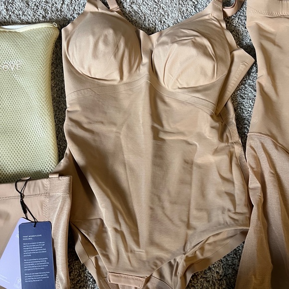 Tan Shapewear Set with Bag Honeylove - Picture 6 of 11